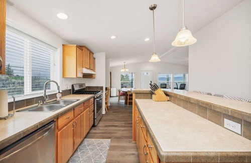 Sweetwater House | Juuust Right - Gorgeous view, 5 mins from the lake