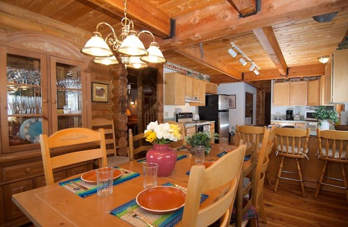 Island Park Cabin | KABINO: Dog Friendly, Yellowstone, Trails