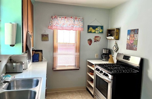 Clintonville House | Katie's House- A Columbus Clintonville VRBO House