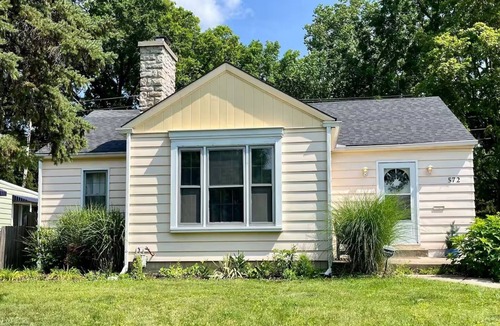 Clintonville House | Katie's House- A Columbus Clintonville VRBO House