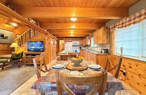 Island Park Cabin | Kd Haven Cabin* 2Br, Sleeps 8, Satellite Tv, Bbq Grill, 19 Miles to Yellowstone