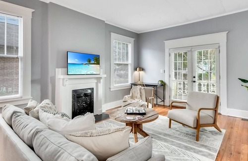 Midtown House | Keep on the Sunny Side in Midtown Augusta