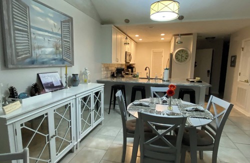 Vass Condo | Kelly's Cozy Golf Getaway/Enclosed Patio/Lakeside/Woodlake's Maples Golf Course on Site/Minutes from Fort Bragg/40 Plus Golf Courses Nearby/Sleeps 8