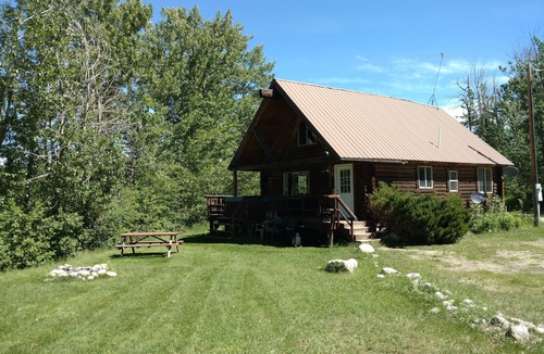 Red Lodge Cabin | Kelly's Rock Creek Cabin. Kids and dogs welcome!