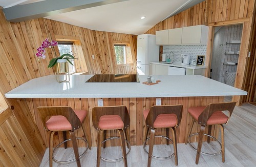 Pirates Beach House | Kettle House - As Seen On TV - Island Famous
