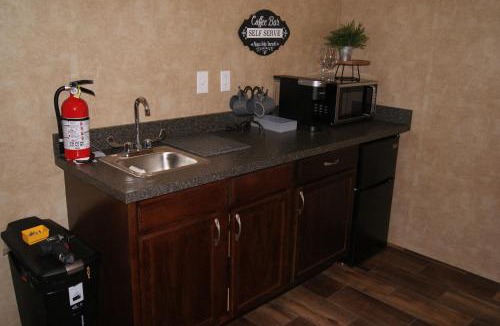 Onalaska Hotel | Kickapoo Shores Waterfront Cottages