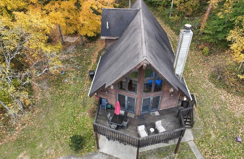 Logan Cabin | Kid friendly secluded Cabin w/Incredible views and stocked fishing pond.