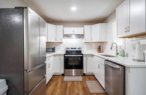 Bynum House | Kids Essentials, Packnplay, Near UNC, walk to Golf Essentials,Crib