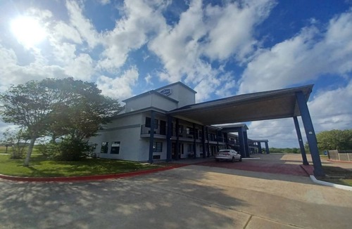 Port Lavaca Apartment | King Bed Non-Smoking