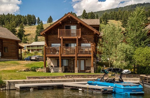 West Yellowstone House | King's Cabin