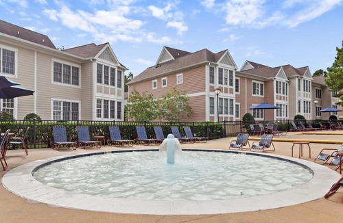 Lackey Hotel | King's Creek Resort by Spinnaker