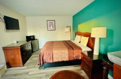 Kingsburg Hotel | King's Inn Motel