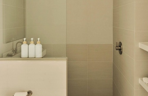 North Charleston Hotel | King Suite - Hotel Circulo - Prime Location