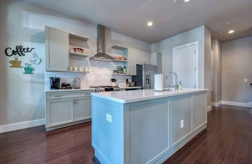 Southtown House | King William/Southtown Luxury Group Rental