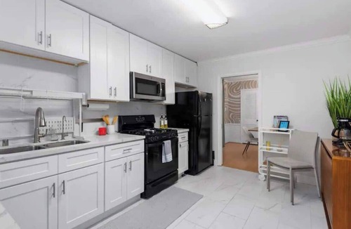 Braeswood Place House | KingBeds Sleeps 10+Mins to NRG Stadium