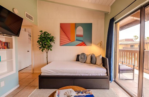South Padre Island Apartment | Kingfishers Retreat Serene 1BR Escape with Balcony 207