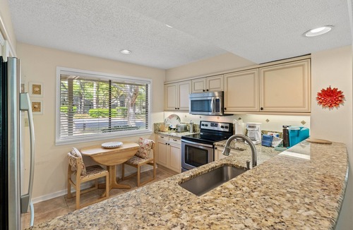 Arcadian Shores Villa | Kingston WHP 19A 1st floor Villa w/pool/beach
