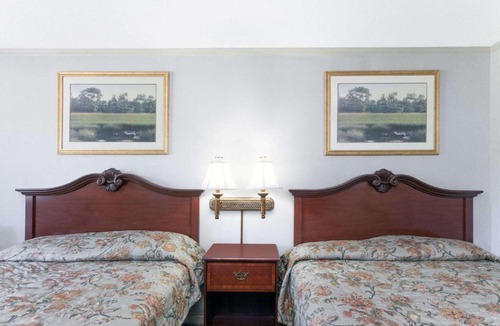 Yemassee Hotel | Knights Inn Point South Yemassee