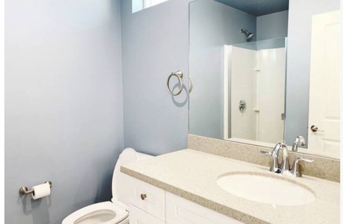 Wilshire House | Ktown Furnished 5 Bedroom Townhouse