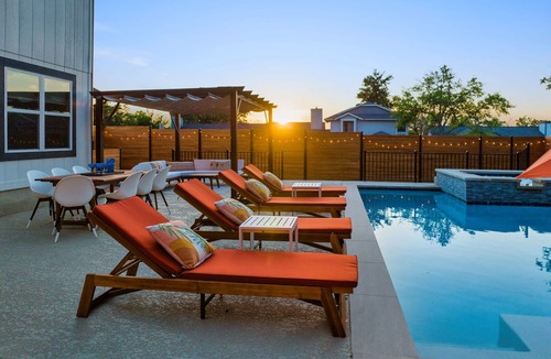 Maple Run House | ~La Alexandria~ Heated Spa|Fire Pit|Movie Theater