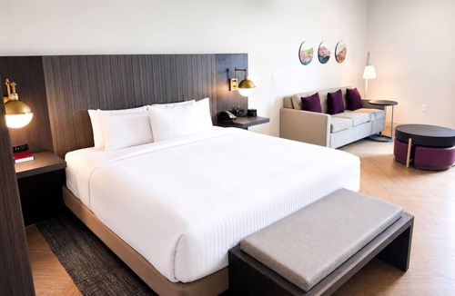 Mebane Hotel | La Quinta Inn & Suites by Wyndham Mebane