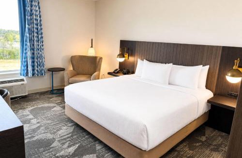 Mebane Hotel | La Quinta Inn & Suites by Wyndham Mebane