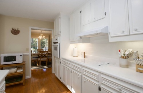 Pinehurst Cottage | La-Vie #4. Charming cottage less than 1 mile to the Village of Pinehurst