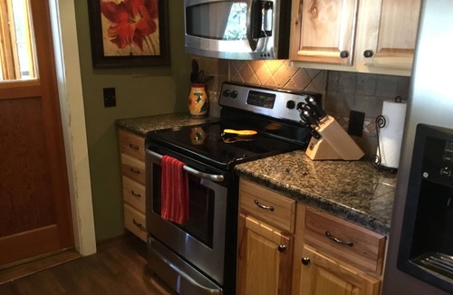Worley House | Lake Coeur D 'Alone Lake Cabin Summer Fun ~ Sleeps 8