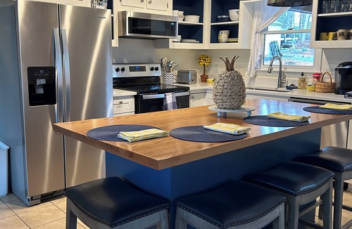 Mount Gilead House | Lake Escape on Lake Tillery/Gated Community/High Speed Internet