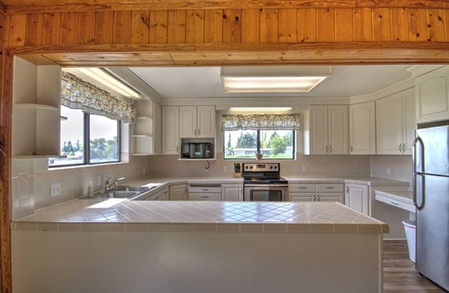 Garden City House | Lake-front Cabin Located In The Heart Of Bear Lake!