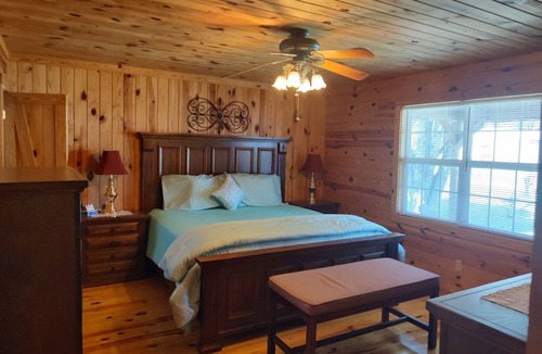 Summerton House | Lake Haven - Waterfront Cabin with Dock and Swim Area