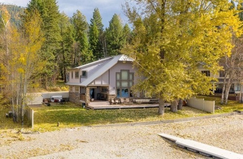 Kalispell House | Lake House on Lake Blaine