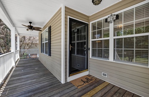 Chapin House | Lake Life Chapin Retreat, Sleeps 7, King Bed