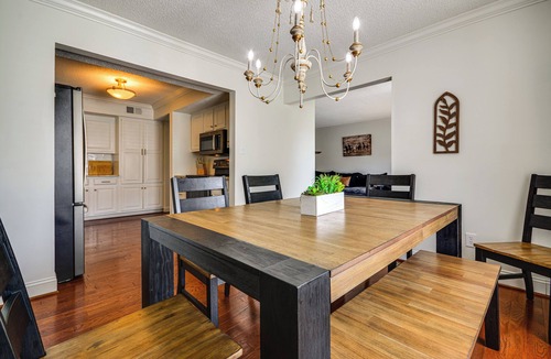 High Point House | Lake Living & Game Room! Group Escape 3 Mi to HPU