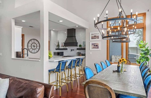 Dripping Springs House | Lake Park House: Luxury Retreat Sleeps 23 w/Pool