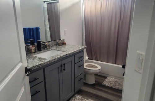 Big Water House | Lake Powell, Grand Circle, 3-bedroom house with AC, WiFi in welcoming Big Water