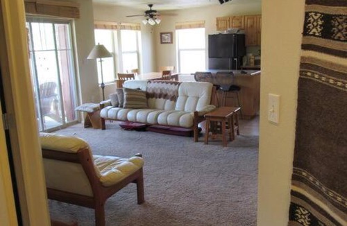 Park City Apartment | LAKE VIEW + 5 MIN TO DEER VALLEY SKI LIFT 2B/2B