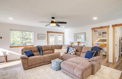 Hayden Lake Apartment | Lake-View Apt with Furnished Deck in Hayden!