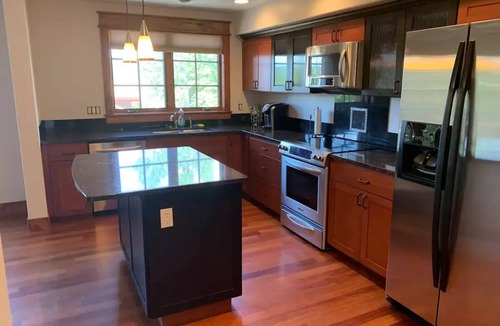 McCall Condo | Lake View Condo Downtown - Walk to Everything