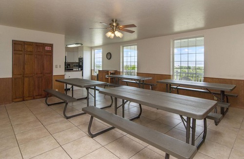 Garden City House | Lake views! Walk to shakes! Lots of space for everyone!