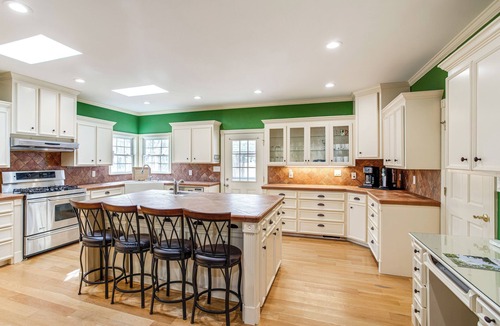 Liberty Hill House | Lake Wateree Home w/Boat Dock! Pets Welcome