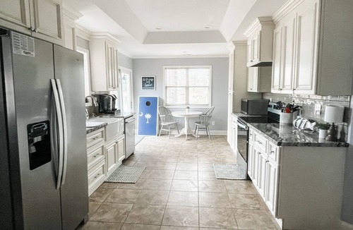 Liberty Hill House | Lake Wateree SC Waterfront Home 3B/2Ba w/King Bed, Loads of Amenities & Dock!
