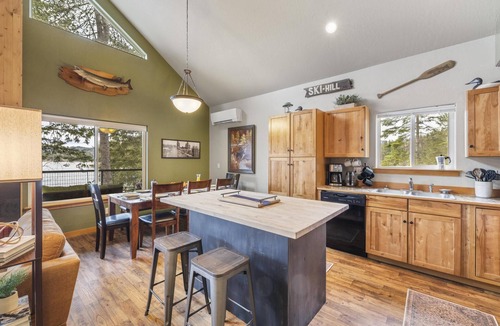 Hayden Cabin | Lakefront Cabin with 2 Decks and Amazing Views. Firepit, Cornhole, Kayaks!