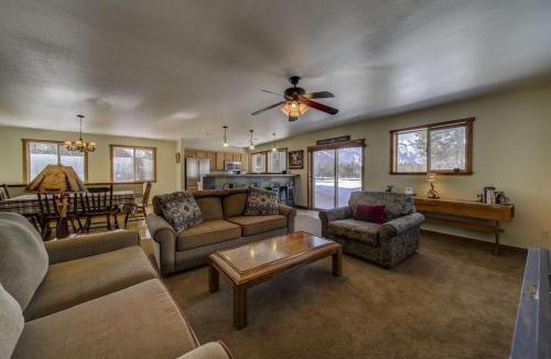 Donnelly House | Lakefront Escape by Casago McCall - Donerightmanagement