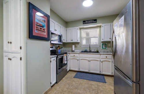 Seguin House | Lakefront Escape/Fishing/Kayaks/Fast WiFi