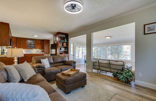 Leesburg House | Lakefront Getaway in Leesburg w/Dock + Kayaks!