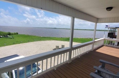 Lake Charles House | Lakefront Home "The Red Crab"