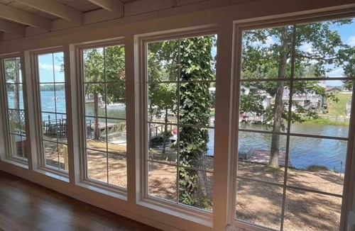 Southmont House | Lakefront Private Dock + Paddle Boat + Hammocks + Kayaks with launch - 6 beds