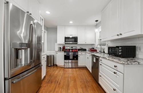 Mount Mourne Villa | "Lakeshore Landing"- Next to Lake Norman, Pool, Game Room, Pickleball, Putt Putt