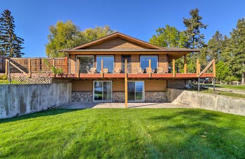 Lakeside House | Lakeside Home with Beach about 14 Mi to Ski Area!